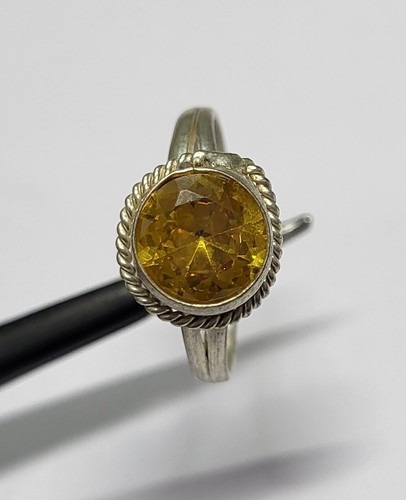 Anello vintage in argento tibetano taglia: 7,5 US Lustrous Cubic Zircon Yello... - Foto 2 di 17