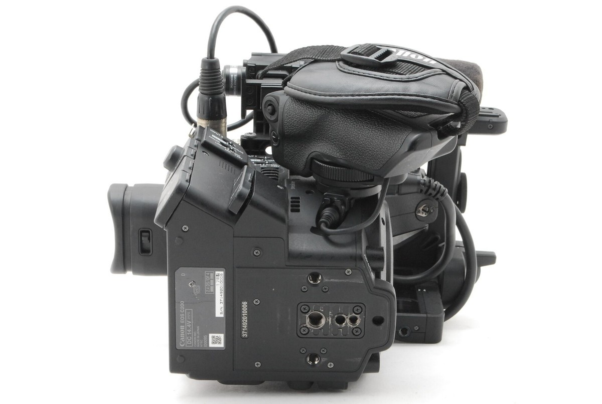 Canon EOS C200 Digital Cinema Camera Body For EF Mount Total 1063
