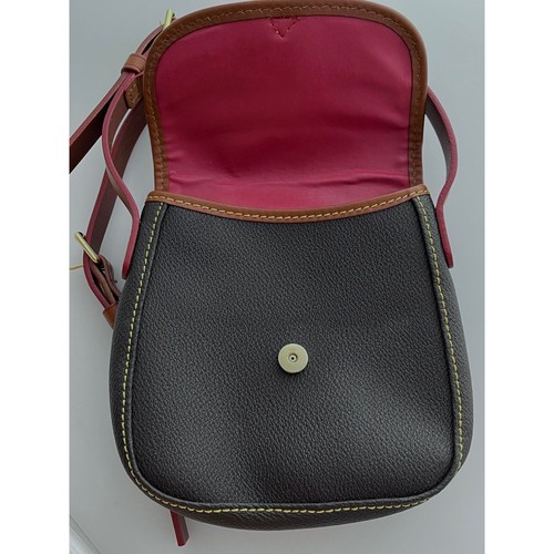Dooney & Bourke Pebble Grain Crossbody Bag - Excellent Condition-Genuine Leather - Picture 4 of 11
