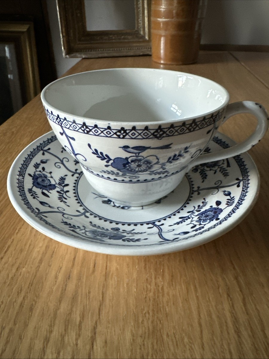LARGE VINTAGE JOHNSON BROTHERS INDIES BLUE WHITE CHINA CUP AND