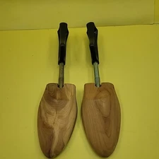 Vintage Shoe Keepers  Rochester Shoe Tree  Company Kinney Cedar Wood medium