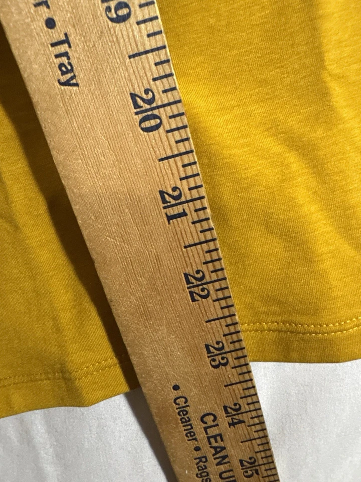 Regata Wilson Lakeshore Feminina Tamanho XS Amarelo Mostarda - Imagem 2 de 4