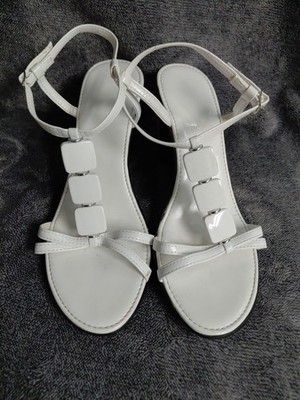 White Dainty Strap 3.5 High Heels Made In Italy Women's SZ 6.5 M A 22