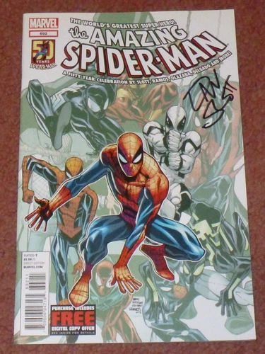 AMAZING SPIDER-MAN #692 - Signed by Dan Slott  (Marvel, 2012, NM+)