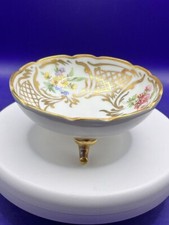 Bol ancien français à trois pieds Limoges peint à la main floral peint à l'or