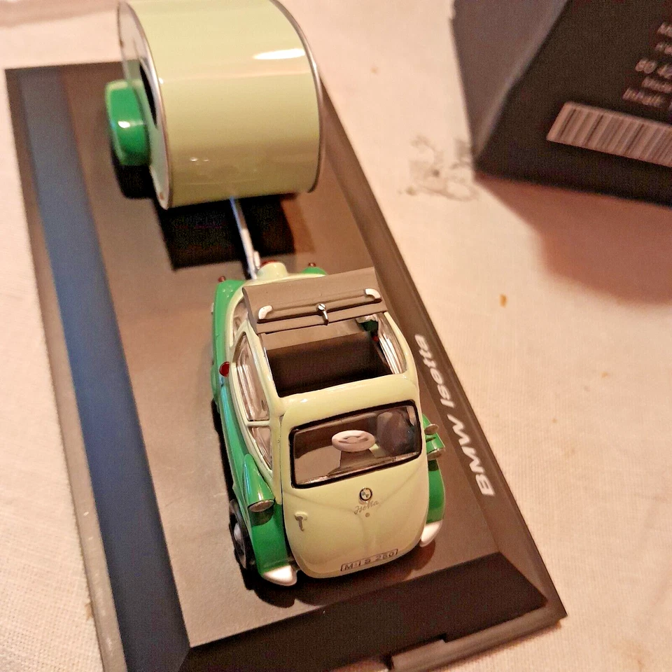 BMW ISETTA with camping trailer - Photo 3/4