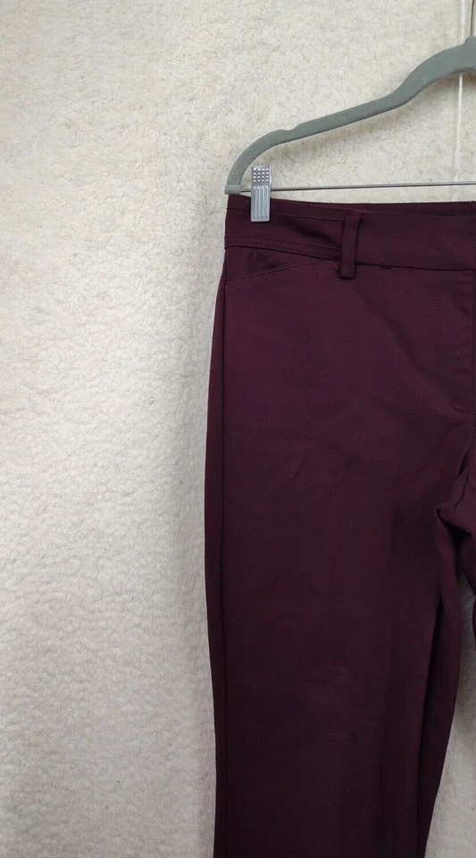 Pantalones chinos para mujer 7th Avenue de 8 altos mezcla de algodón borgoña pierna recta frente plano Foto 2 de 4