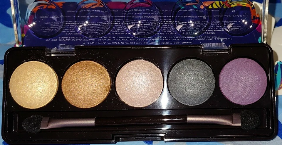 Eyeshadow Mark Buenos Aires Palette Caliente Summer Eyes by Avon. NEW - Image 2 of 4