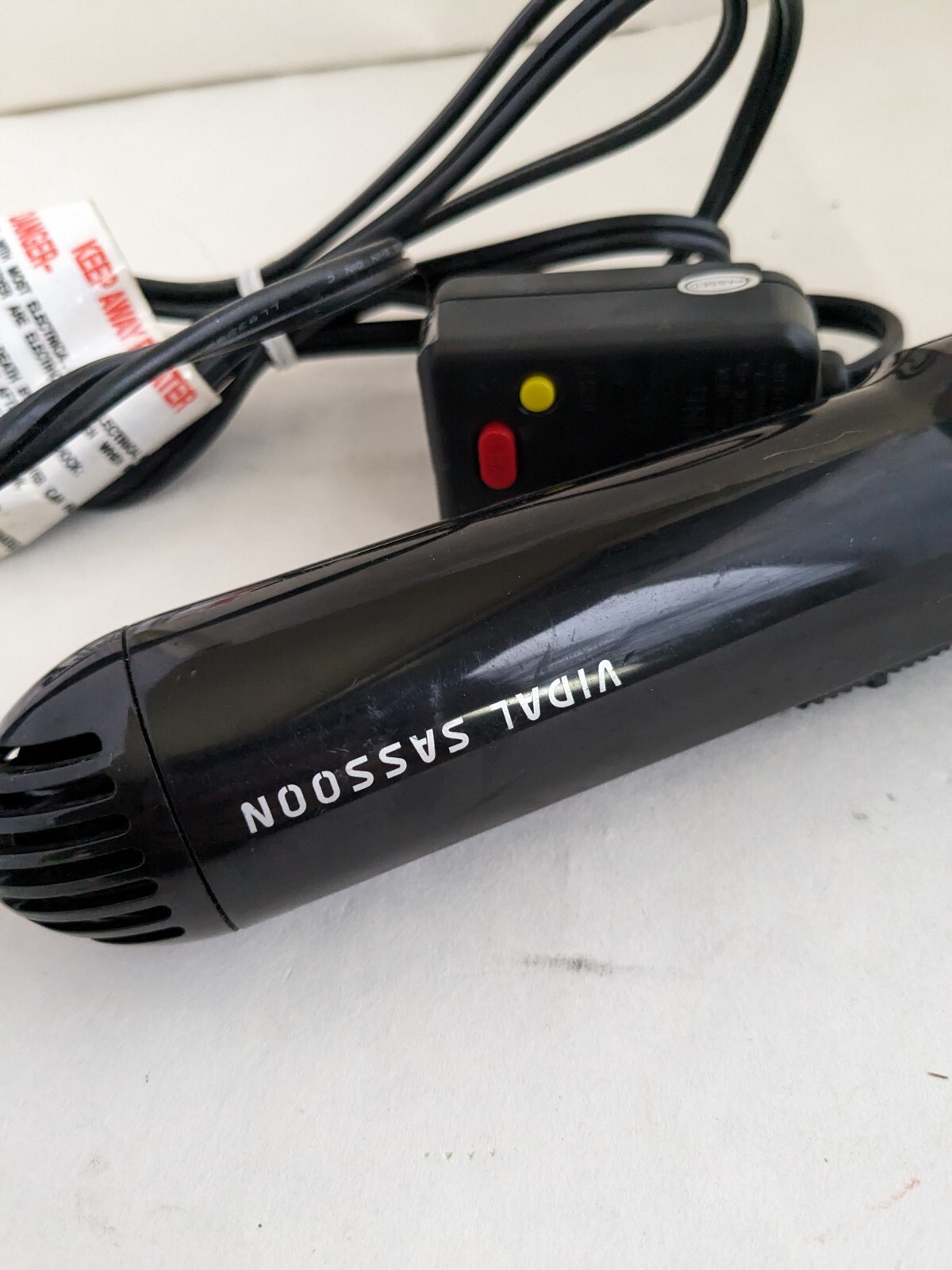 Vidal Sassoon Hot Air Styling Brush With Curl Release 8 Bristle Rows