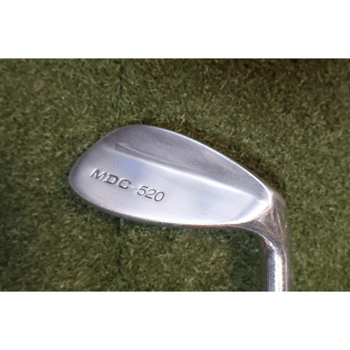 MDC-520 G WEDGE RH ALPHA GRAPHITE SHAFT Regular Flex 36” / 4M-LA15