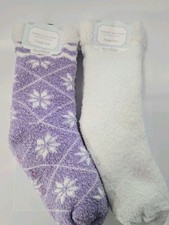 Carole Hochman Lounge Socks Plushfill Shoe Size:4-10    Purple Snowflakes  White