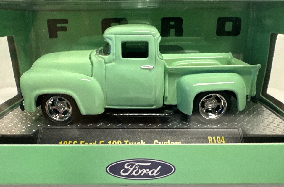 M2 Machines Auto-Thentics Series 104 : 1956 Ford F-100 Truck - Custom R104 - Image 2 of 4