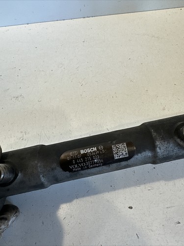 Volvo Xc90 Fuel Rail With Sensors 0445215023 Genuine 2.4D 185Hp D5 2007 - 第 2/7 張圖片