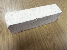 Insulation Bricks 230 x 76 x 56mm Slight seconds 23 Grade