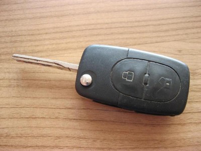 Klappschlüssel Audi A3 A4 A6 A8 2 Tasten Schlüssel 4D0837231 | eBay