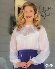 Pascale Hutton When Calls the Heart Autographed Signed 8x10 Photo ACOA
