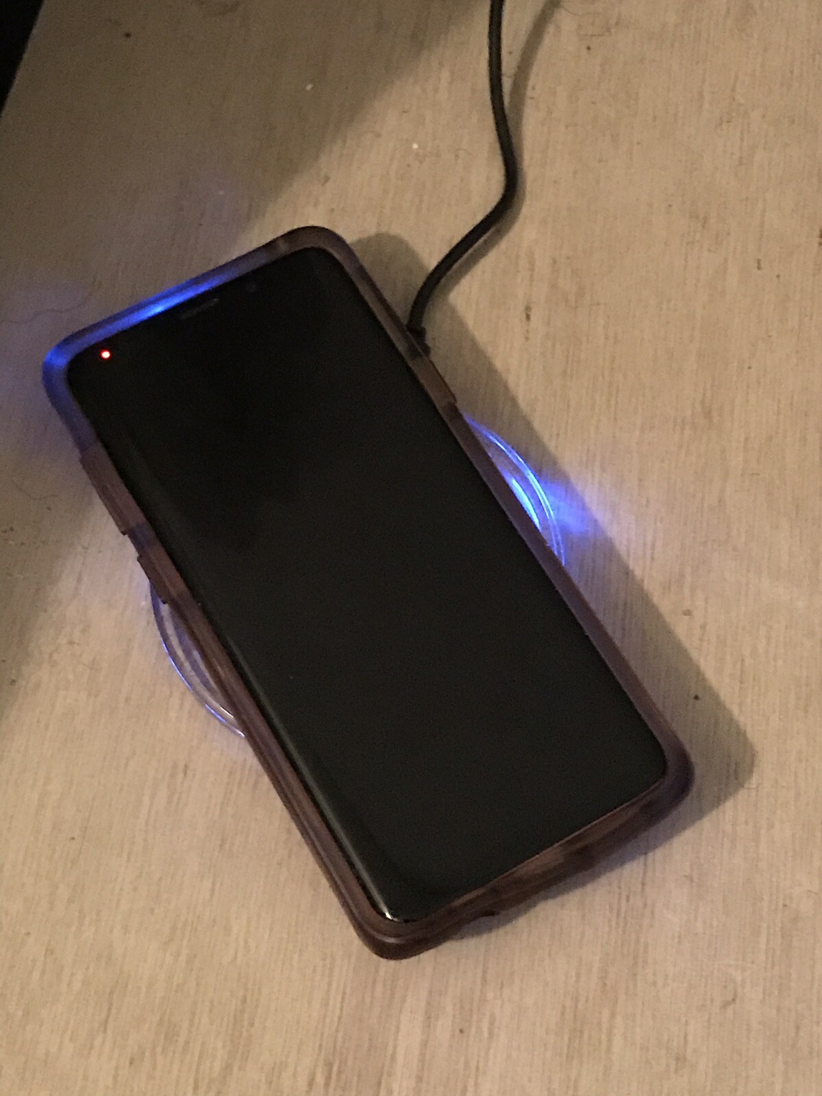 Wireless Charging Pad For iPhone And Android