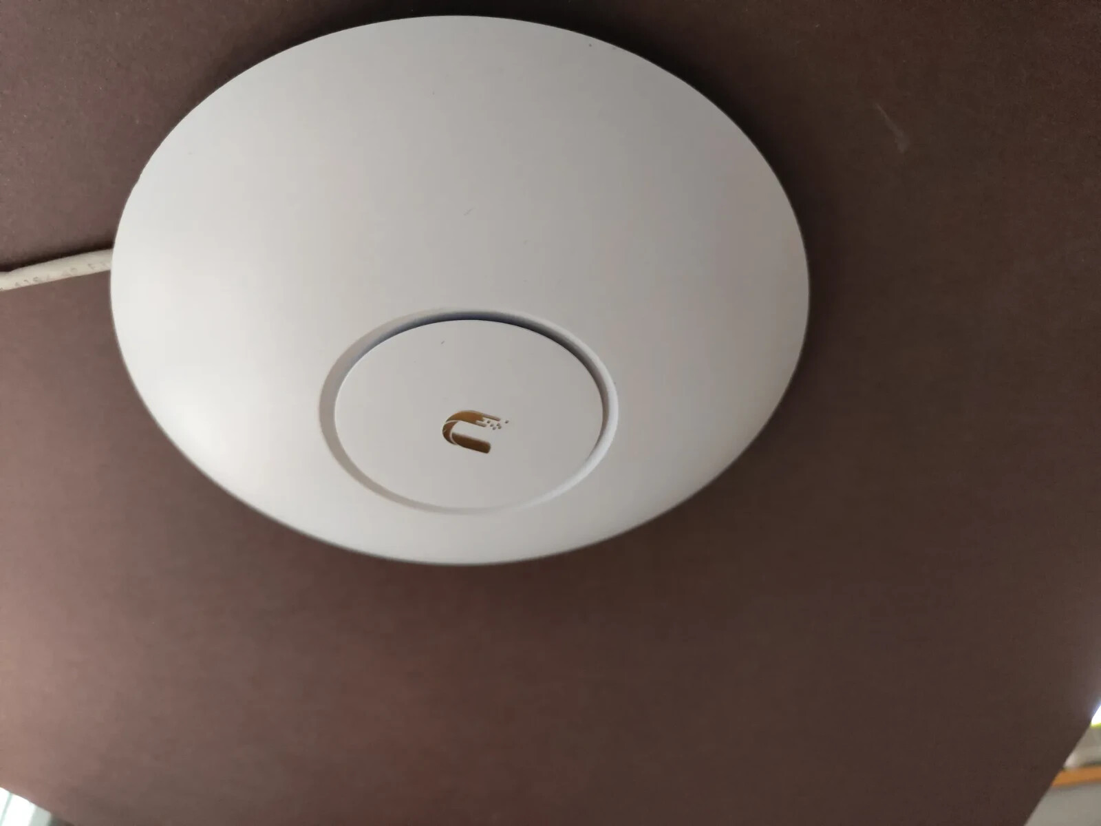 Wall Mount Bracket for UniFi AC PRO Access Point (AP-AC-PRO) – Slim Replacement