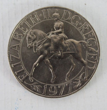 QUEEN ELIZABETH Commemorative British Crown Coin 1977 Silver Jubilee  -EHB