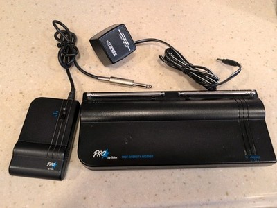 Telex Pro R-10G VHF Wireless Guitar System with G-10 Body Pack Transmitter