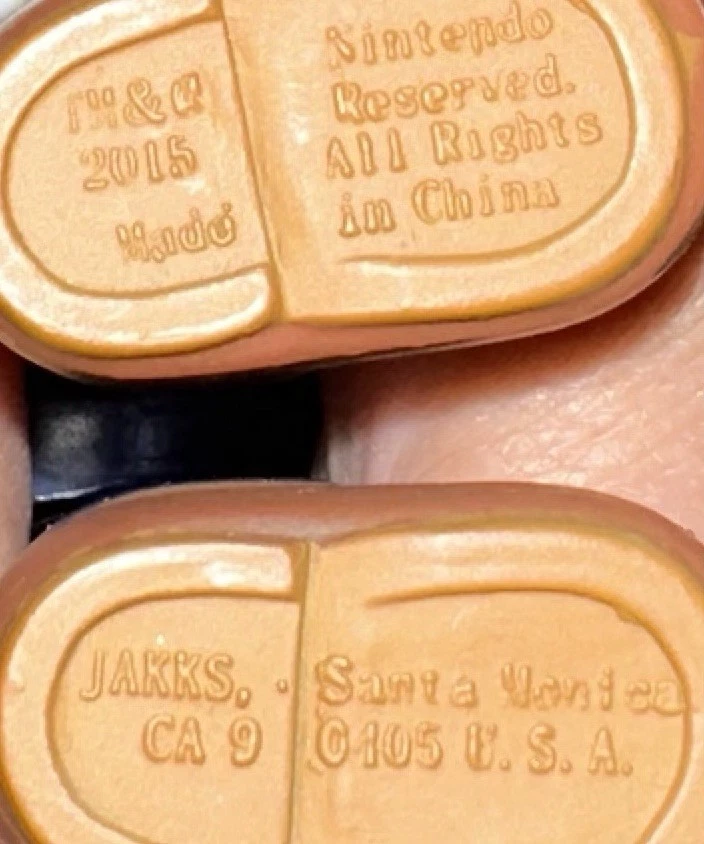 Nintendo 5" Super Mario, Luigi & Donkey Kong Vinyl Figures By Jakks. Lot Of 3. - Image 4 of 4