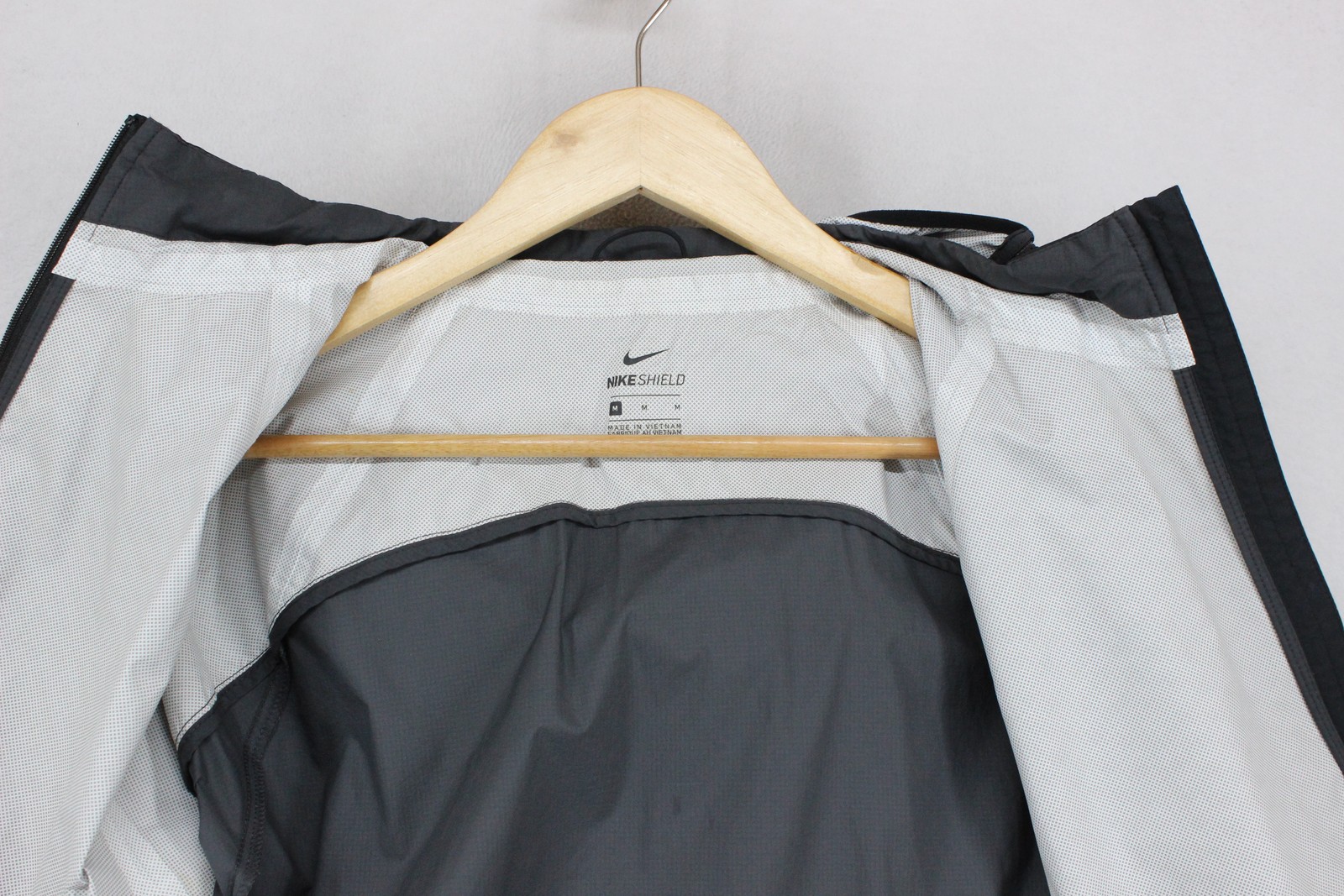 SACAI X NIKE Giacca a vento Nike donna taglia M nera scudo leggera corsa con cappuccio