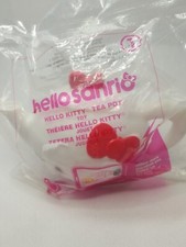 2017 plastic TEA POT Hello Kitty Sanrio McDonald's Happy Meal Toy