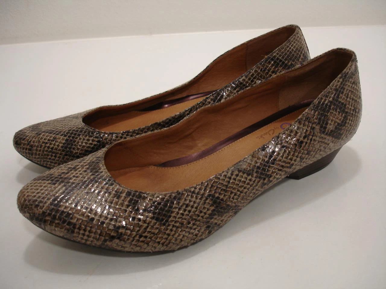 Mocassino slip on donna 11 M Clarks indaco fawna giglio pelle di serpente balletto