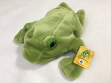 NWT Gund World Wildlife Fund Green Frog Hand Puppet Plush Stuffed Animal 44296