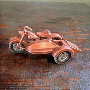 Lesney Harley-Davidson Sidecar Motorcycle Cast Iron No. 66 Brown