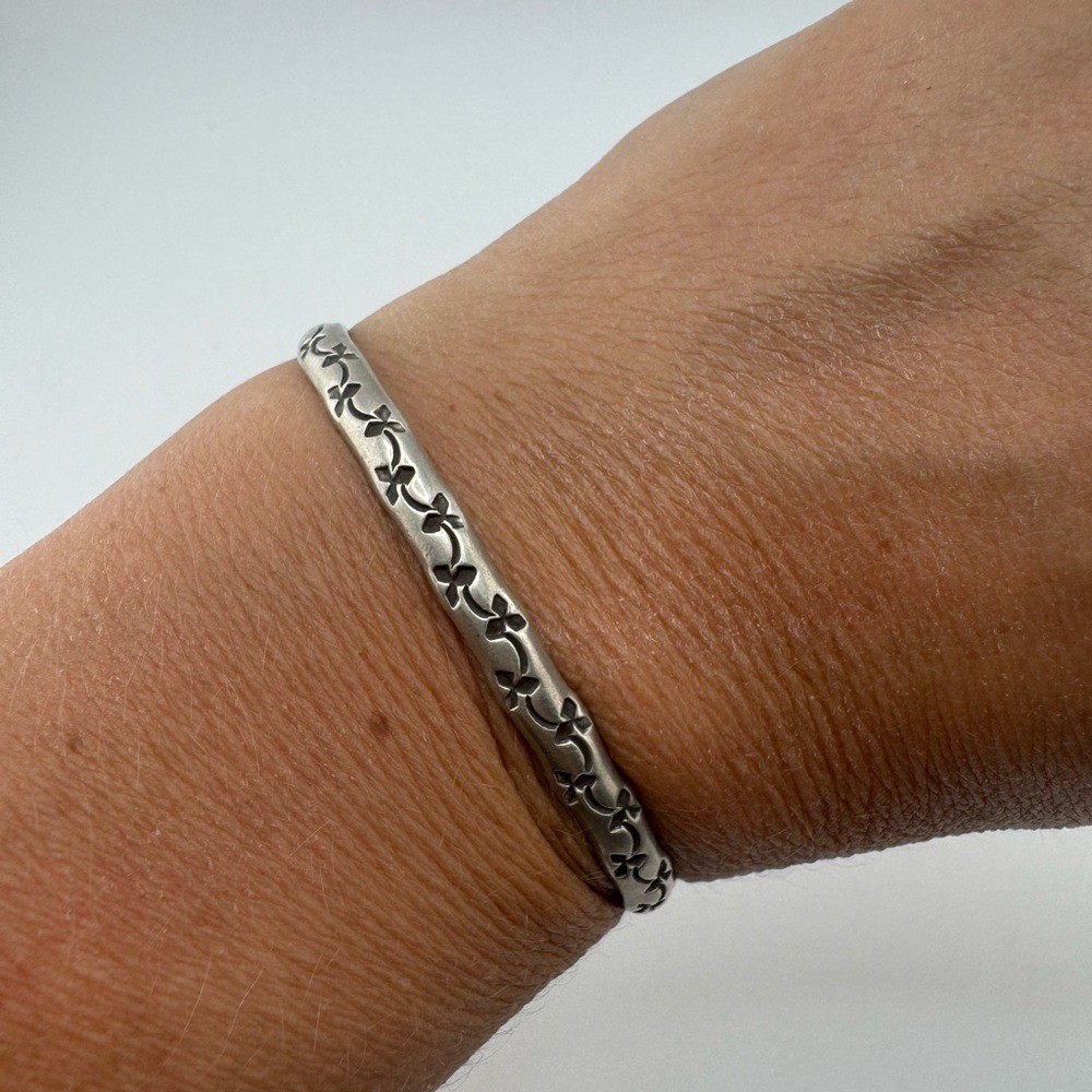 Sterling Silver and Black Patterned Bracelet Nati… - image 4