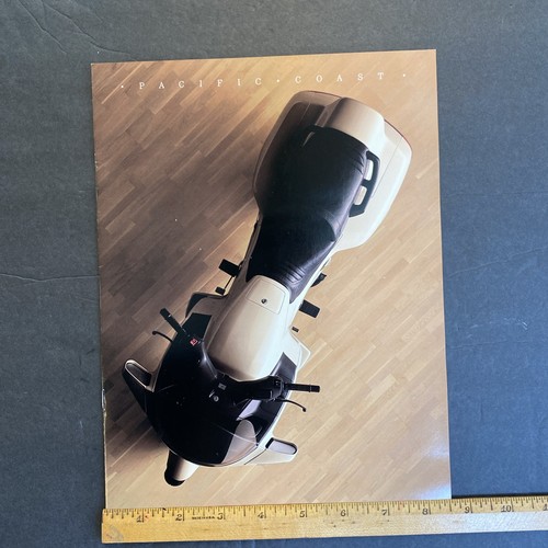 VTG HONDA 1989-90 BROCHURE PACIFIC COAST PC800 MOTORCYCLE Pearl White
