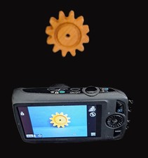 Canon PowerShot SD4000 IS Digital Camera Black for Repair or Parts