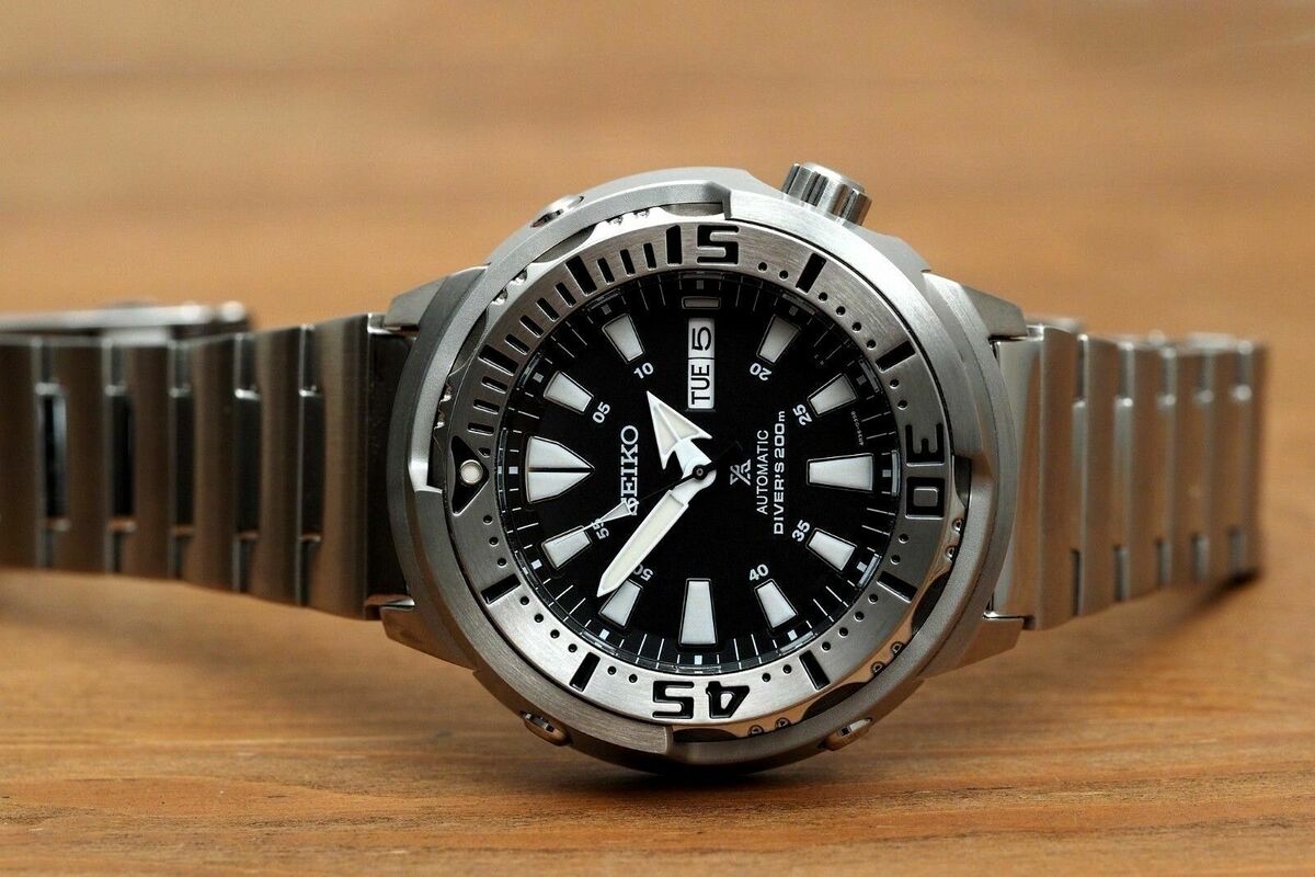 NEW SEIKO BLACK SHROUDED MONSTER BABY TUNA DIVER'S WATCH NEW SEIKO BLACK SHROUDED MONSTER BABY TUNA DIVER'S WATCH