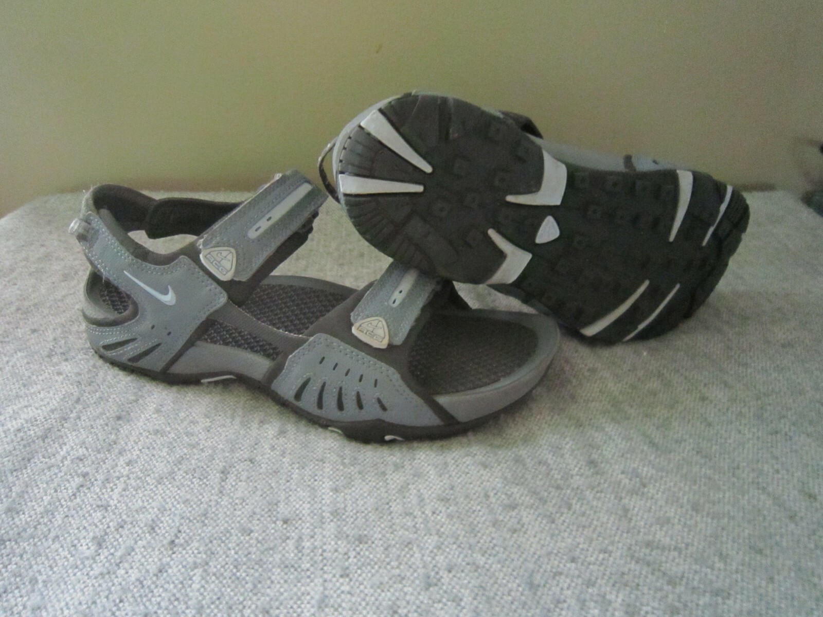 nike santiam 4 acg sandals