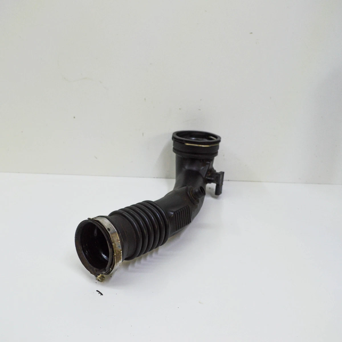 BMW 5 F10 2016 Air Intake Tube 7599042 8626487 3.0 Petrol 240kw  