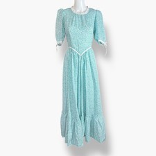 Vintage Womens Dress Handmade Cotton Pioneer Prairie Farm Chore Blue Floral M/L