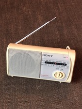 Kleines Radio  SONY ICF-303 FM / AM 2-Band Em...