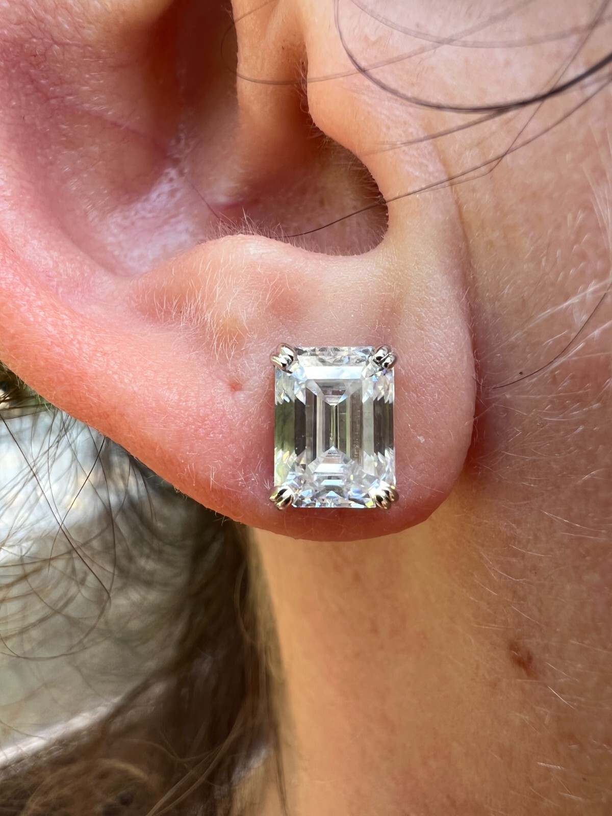 4ct Emerald Cut Real Moissanite Screw Back Solitaire Stud Earrings 925 ...