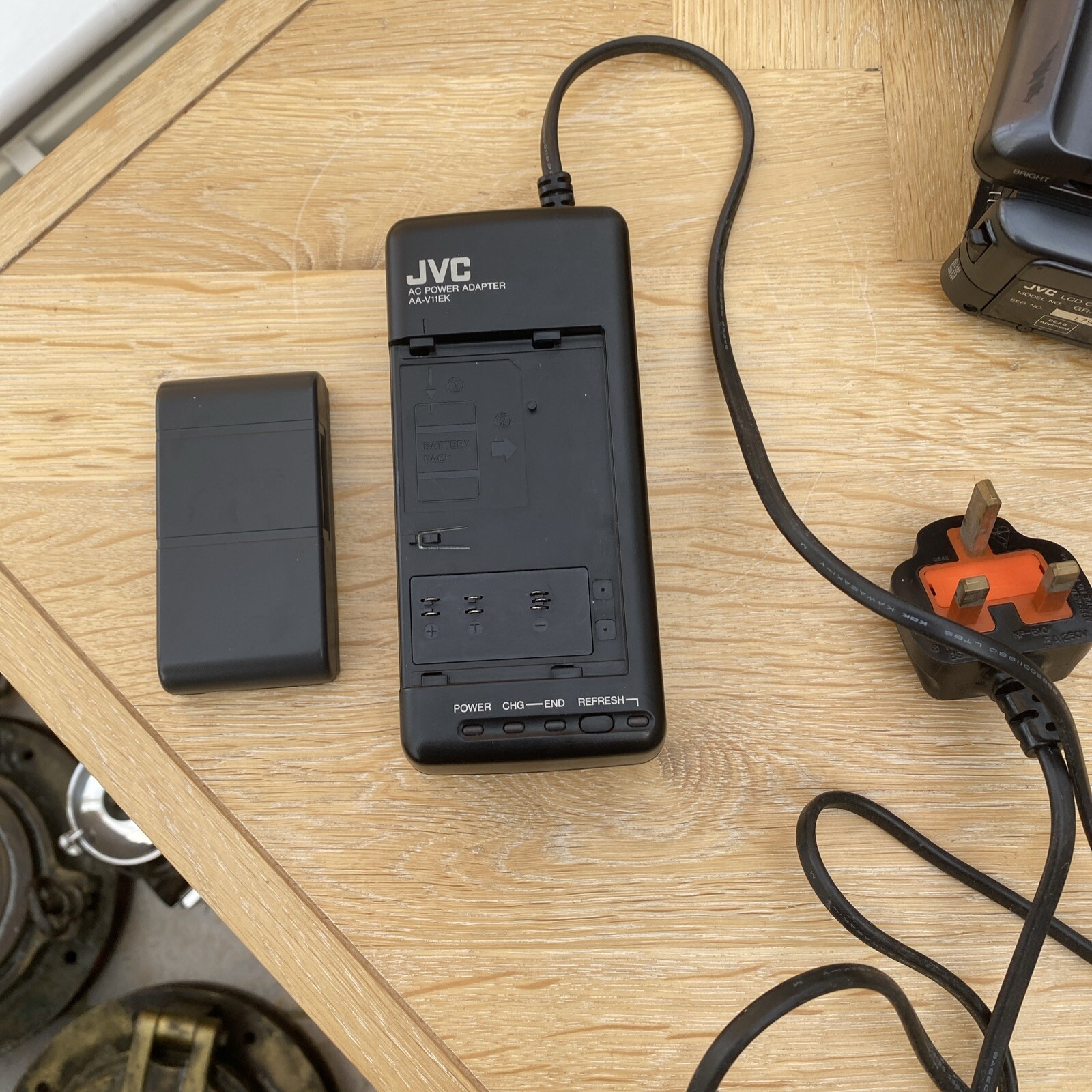 JVC Compact VHS LCD Camcorder Video Camera GRSV3 Spares Repair Battery