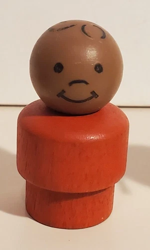 VINTAGE FISHER PRICE LITTLE PEOPLE ORANGE WOOD BASE LITTLE BOY AFRICAN AMERICAN