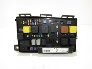 VW Toureg I 2007 Sicherungskasten Relaiskasten body FUSE BOX relay