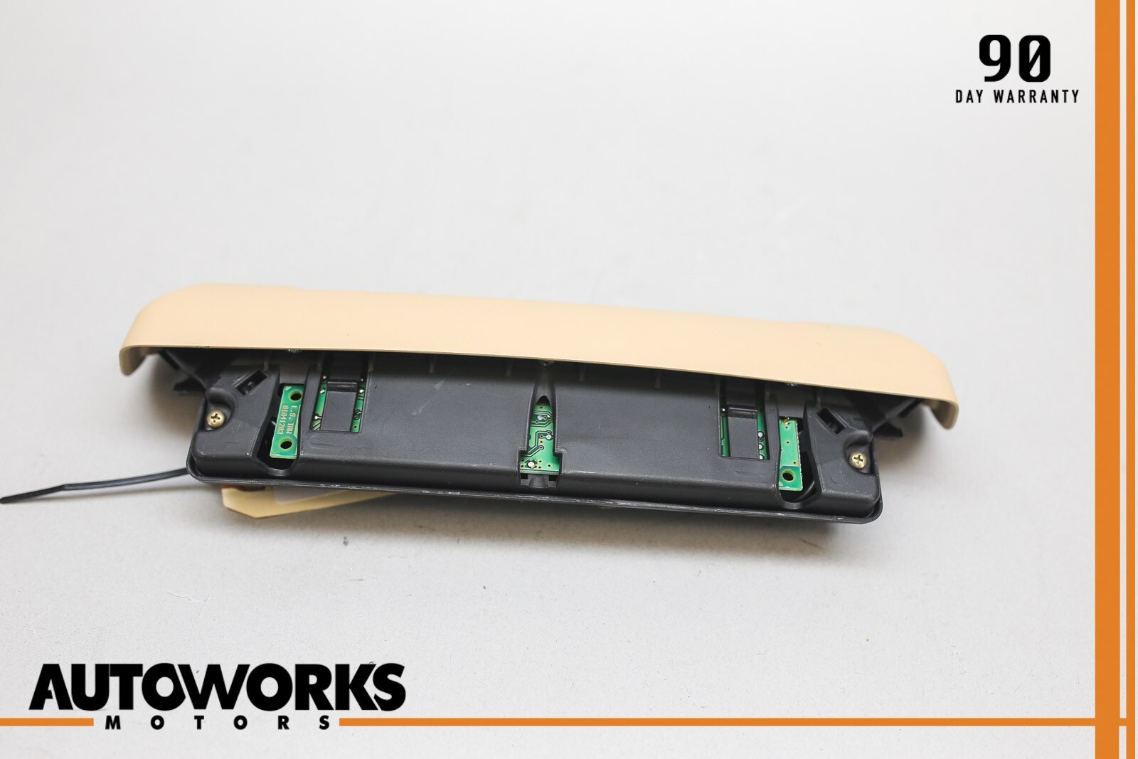 05-08 Maserati Quattroporte M139 TPMS Tire Pressure Switch Panel 69187130 OEM