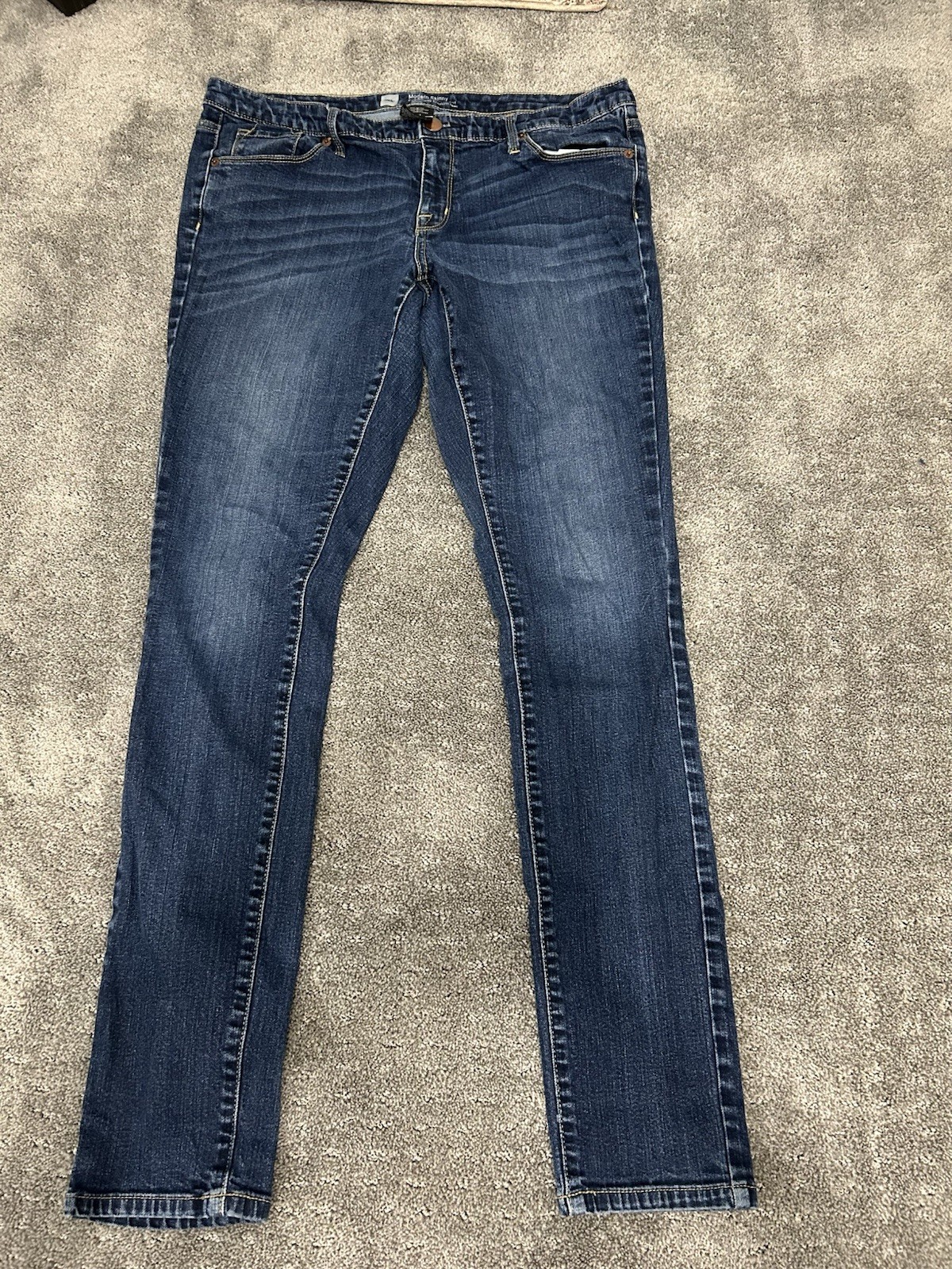 Mossimo Women's Blue Denim Size 14L Skinny Jeans Straight Leg Dark Wash B34