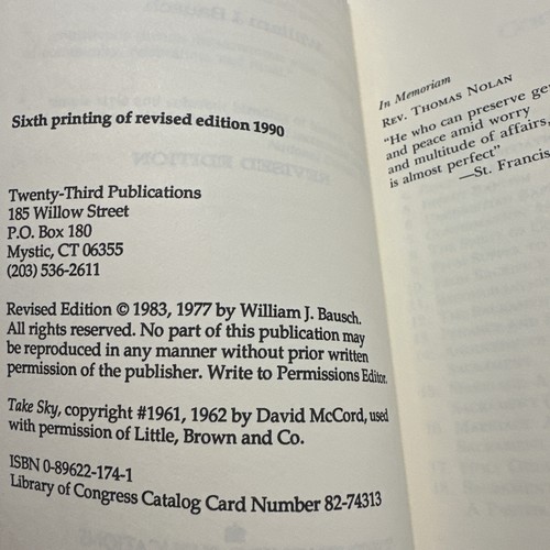 A new look at the sacraments Paperback by William J Bausch 6th Printing 1990 - Picture 7 of 13