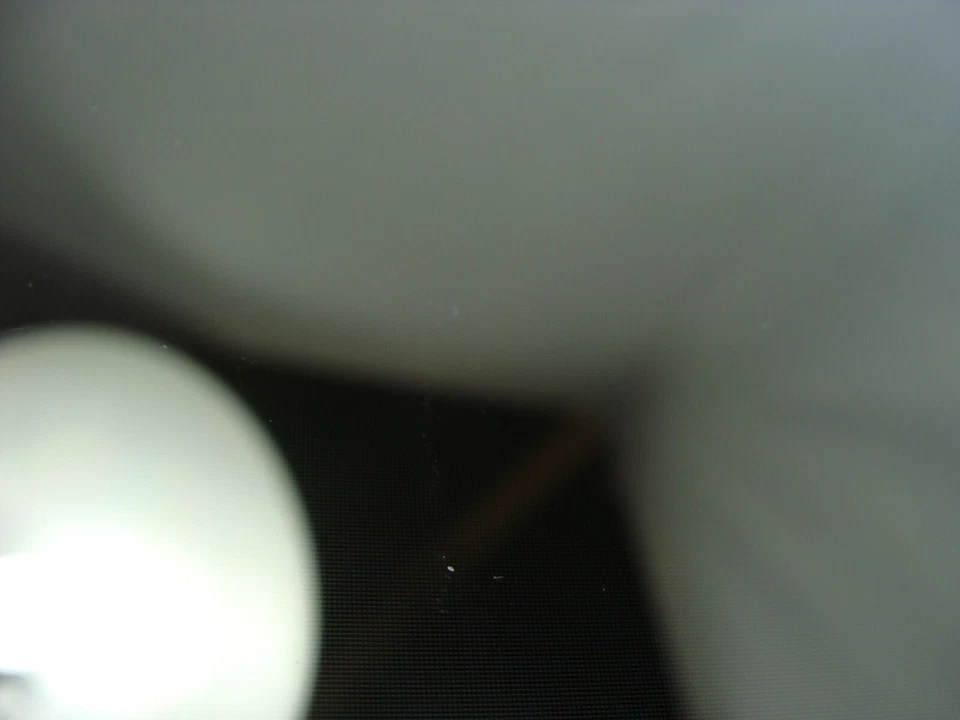 MacBook Pro A1286 15" Early 2010 MC371LL/A Glossy LCD Screen Assembly 661-5483 - Image 4 of 4