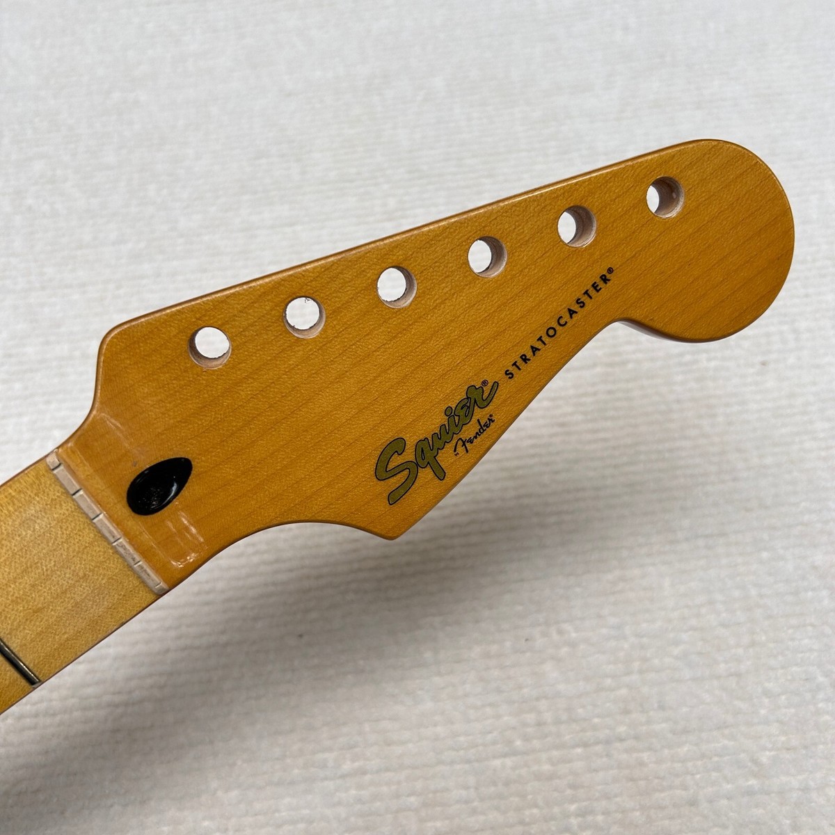 Guitar neck Squier Stratocaster 21 frets one piece maple