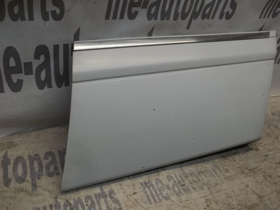 86-91 MERCEDES-BENZ W126 OEM RIGHT FRONT PASSENGER FENDER PANEL TRIM MOLDING - Image 2 of 4