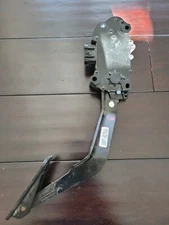 USED & Tested 2002-2003 Chevy Trailblazer Accelerator Pedal (15150990)