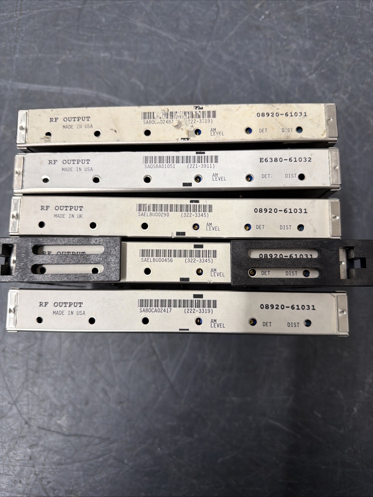 Hp Agilent 8920B 0.4-1000 MHz RF Communications Test Set 08920-61031 RF Output